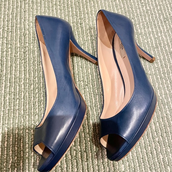 Final Price !Prada blue peep toe pump heel shoes. - Picture 4 of 16